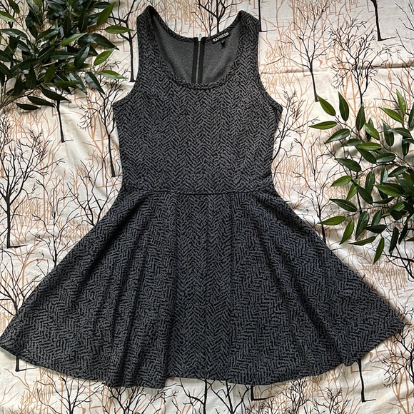 Express Dresses & Skirts - Express Gray & Black Patterned Dress Size Medium